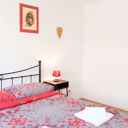 Lägenhet Apartman Lovor *