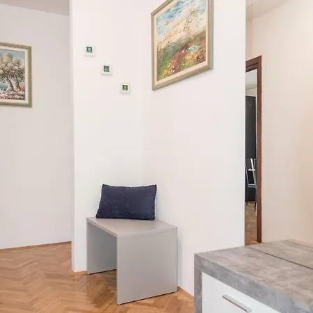 Apartman Lovor Apartman *