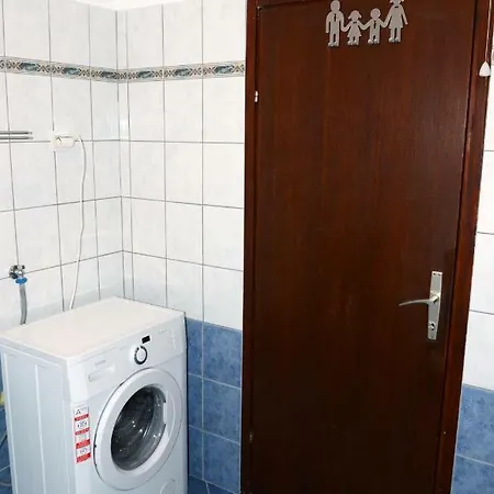 Apartman Lovor *